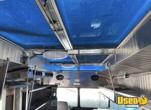 1986 P30 All-purpose Food Truck Diamond Plated Aluminum Flooring Connecticut Gas Engine for Sale