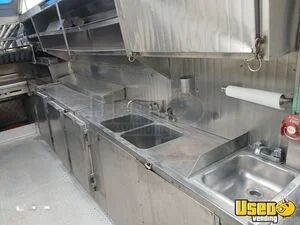 1986 P30 All-purpose Food Truck Reach-in Upright Cooler Minnesota Gas Engine for Sale