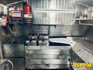 1986 P30 All-purpose Food Truck Steam Table Connecticut Gas Engine for Sale