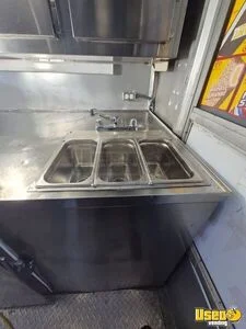 1986 P30 Ice Cream Truck Ice Cream Truck Double Sink North Carolina Gas Engine for Sale