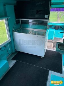 1986 P30 Ice Cream Truck Slide-top Cooler New York for Sale