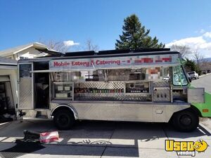 1986 P30 Kitchen Food Truck All-purpose Food Truck Exterior Customer Counter Nevada for Sale