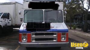 1986 P30 Step Van Food Truck All-purpose Food Truck Stainless Steel Wall Covers Florida Gas Engine for Sale