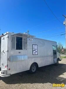 1986 P30 Step Van Kitchen Food Truck All-purpose Food Truck Concession Window Oregon for Sale