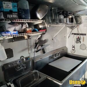 1986 P30 Step Van Kitchen Food Truck All-purpose Food Truck Generator Florida Diesel Engine for Sale