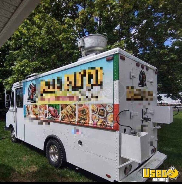 1986 P30 Step Van Kitchen Food Truck All-purpose Food Truck Massachusetts Gas Engine for Sale