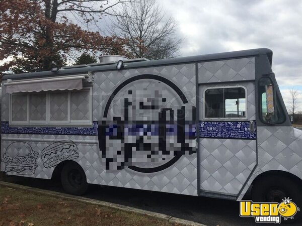 1986 P30 Step Van Kitchen Food Truck All-purpose Food Truck New Jersey Gas Engine for Sale