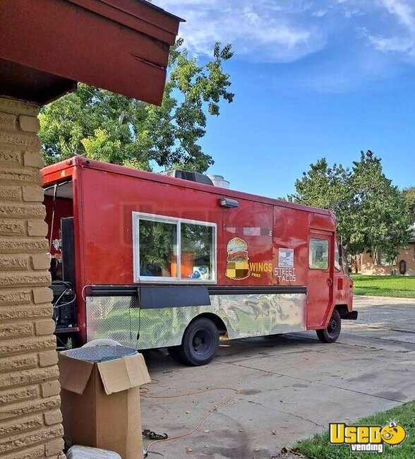 1986 P30 Step Van Kitchen Food Truck All-purpose Food Truck Texas Gas Engine for Sale
