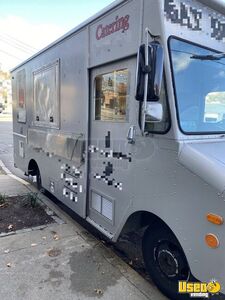 1986 P30 Step Van Pizza Truck Pizza Food Truck Cabinets Massachusetts Gas Engine for Sale
