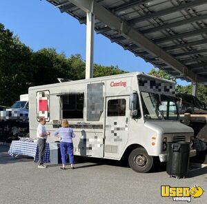 1986 P30 Step Van Pizza Truck Pizza Food Truck Massachusetts Gas Engine for Sale