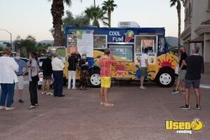 1986 P3500 Snowball Truck Cabinets California Gas Engine for Sale