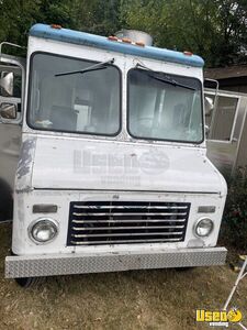 1986 Step Van Kitchen Food Truck All-purpose Food Truck Air Conditioning Virginia Gas Engine for Sale