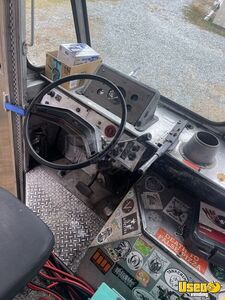 1986 Step Van Kitchen Food Truck All-purpose Food Truck Stainless Steel Wall Covers Virginia Gas Engine for Sale