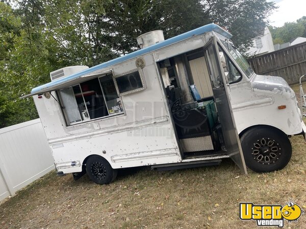 1986 Step Van Kitchen Food Truck All-purpose Food Truck Virginia Gas Engine for Sale