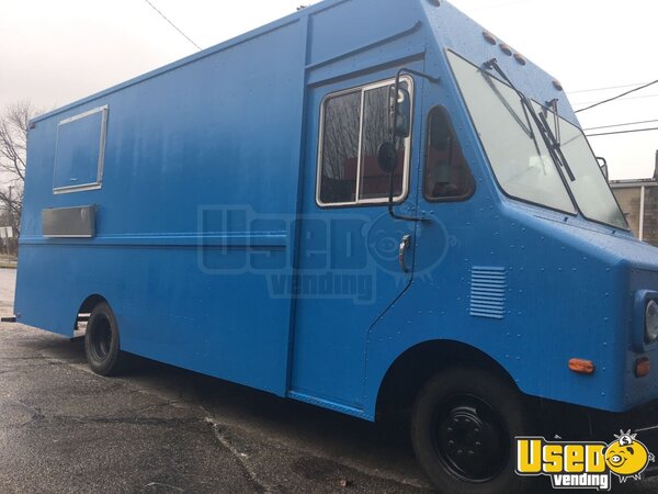 1987 Chevy P30 All-purpose Food Truck Ohio Gas Engine for Sale