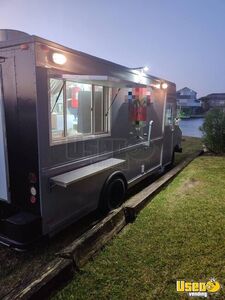 Mobile Commodity Vending Bus, Mobile Grocery Trucks. Mobile Food Truck