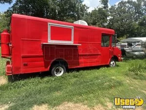 Chevrolet G30 All-Purpose Mobile Kitchen Food Truck for Sale in Mississippi!
