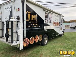 1987 Kitchen Food Truck Catering Food Truck Concession Window New Jersey Gas Engine for Sale