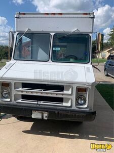1987 Mobile Kitchen Food Truck All-purpose Food Truck Diamond Plated Aluminum Flooring Texas Gas Engine for Sale