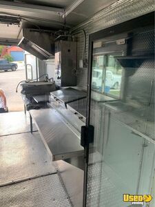 1987 Mobile Kitchen Food Truck All-purpose Food Truck Fire Extinguisher Texas Gas Engine for Sale