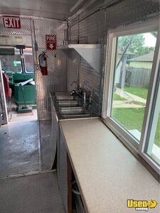 1987 Mobile Kitchen Food Truck All-purpose Food Truck Transmission - Automatic Texas Gas Engine for Sale