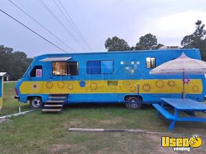1987 Motorhome Kitchen Food Truck All-purpose Food Truck Mississippi for Sale