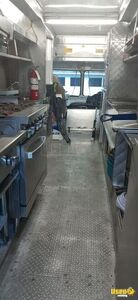 1987 P Series Kitchen Food Truck All-purpose Food Truck Generator British Columbia Gas Engine for Sale