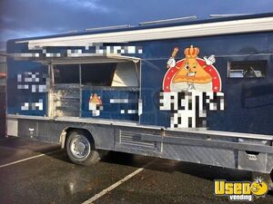 1987 P Series Kitchen Food Truck All-purpose Food Truck Propane Tank British Columbia Gas Engine for Sale