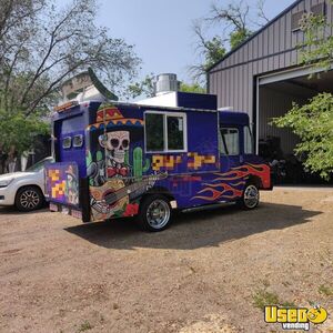 1987 P30 All-purpose Food Truck Concession Window Alberta Gas Engine for Sale