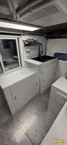 1987 P30 All-purpose Food Truck Refrigerator Alberta Gas Engine for Sale