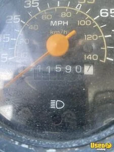 1987 P30 Ice Cream Truck 8 New Jersey Diesel Engine for Sale