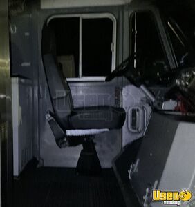 1987 P30 Ice Cream Truck Ice Cream Truck Additional 3 Connecticut Diesel Engine for Sale