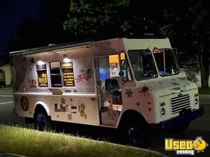 1987 P30 Ice Cream Truck Ice Cream Truck Cabinets Quebec Diesel Engine for Sale