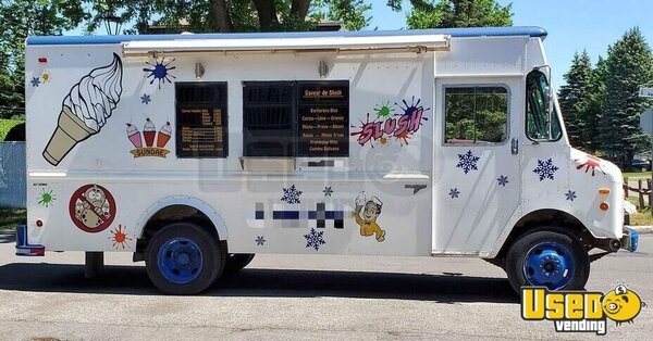 1987 P30 Ice Cream Truck Ice Cream Truck Quebec Diesel Engine for Sale
