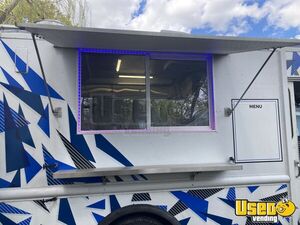 1987 P30 Step Van All-purpose Food Truck All-purpose Food Truck Removable Trailer Hitch Michigan Diesel Engine for Sale