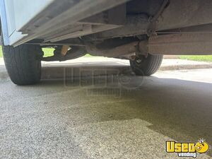 1987 P30 Step Van All-purpose Food Truck Diamond Plated Aluminum Flooring Texas Gas Engine for Sale