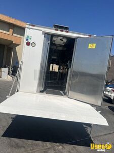1987 P30 Step Van Beverage Truck Coffee & Beverage Truck Electrical Outlets California Gas Engine for Sale