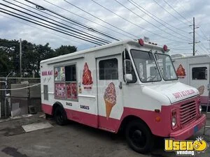 1987 P35 Ice Cream Truck Concession Window New York for Sale