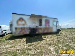 Fully Equipped - 30' Chevrolet PS30 Step Van Food Truck Kitchen on Wheels Mobile Food Unit for Sale in Florida!