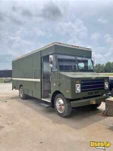 Freshly Painted and Cleaned Chevrolet Commercial Kitchen Food Truck for Sale in Arkansas!