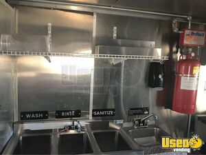 1987 Step Van Kitchen Food Truck All-purpose Food Truck Microwave Florida Gas Engine for Sale