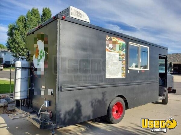 1988 Diesel P30 Step Van Kitchen Food Truck All-purpose Food Truck Utah Diesel Engine for Sale