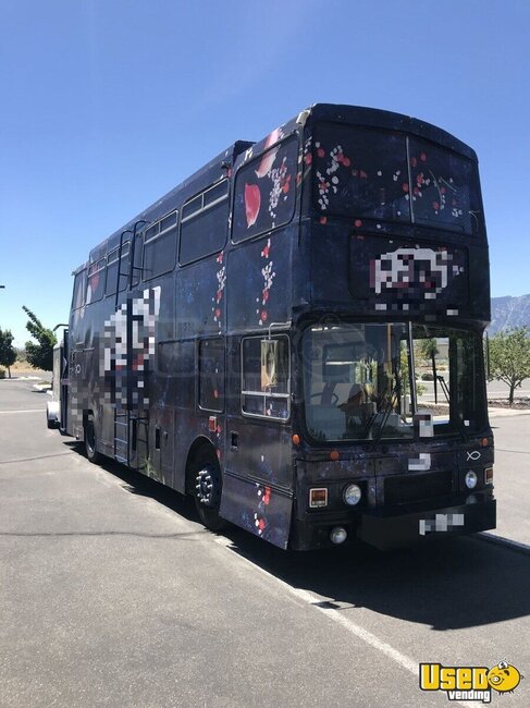 1988 Double Decker Bus Kitchen Food Truck All-purpose Food Truck Nevada Diesel Engine for Sale