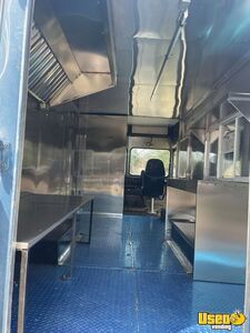 1988 E-450 Empty Step Van Food Truck All-purpose Food Truck Insulated Walls Texas Gas Engine for Sale