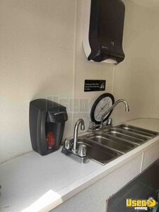 1988 Livest Food Concession Trailer Kitchen Food Trailer Hand-washing Sink Massachusetts for Sale