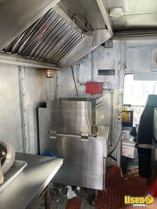 1988 P20 All-purpose Food Truck Diamond Plated Aluminum Flooring Massachusetts Diesel Engine for Sale