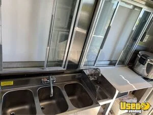 1988 P30 All-purpose Food Truck Backup Camera Virginia Diesel Engine for Sale