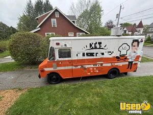 1988 P30 All-purpose Food Truck Concession Window Massachusetts Gas Engine for Sale