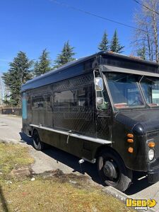 1988 P30 All-purpose Food Truck Concession Window Washington Gas Engine for Sale