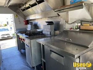 1988 P30 All-purpose Food Truck Deep Freezer Massachusetts Gas Engine for Sale